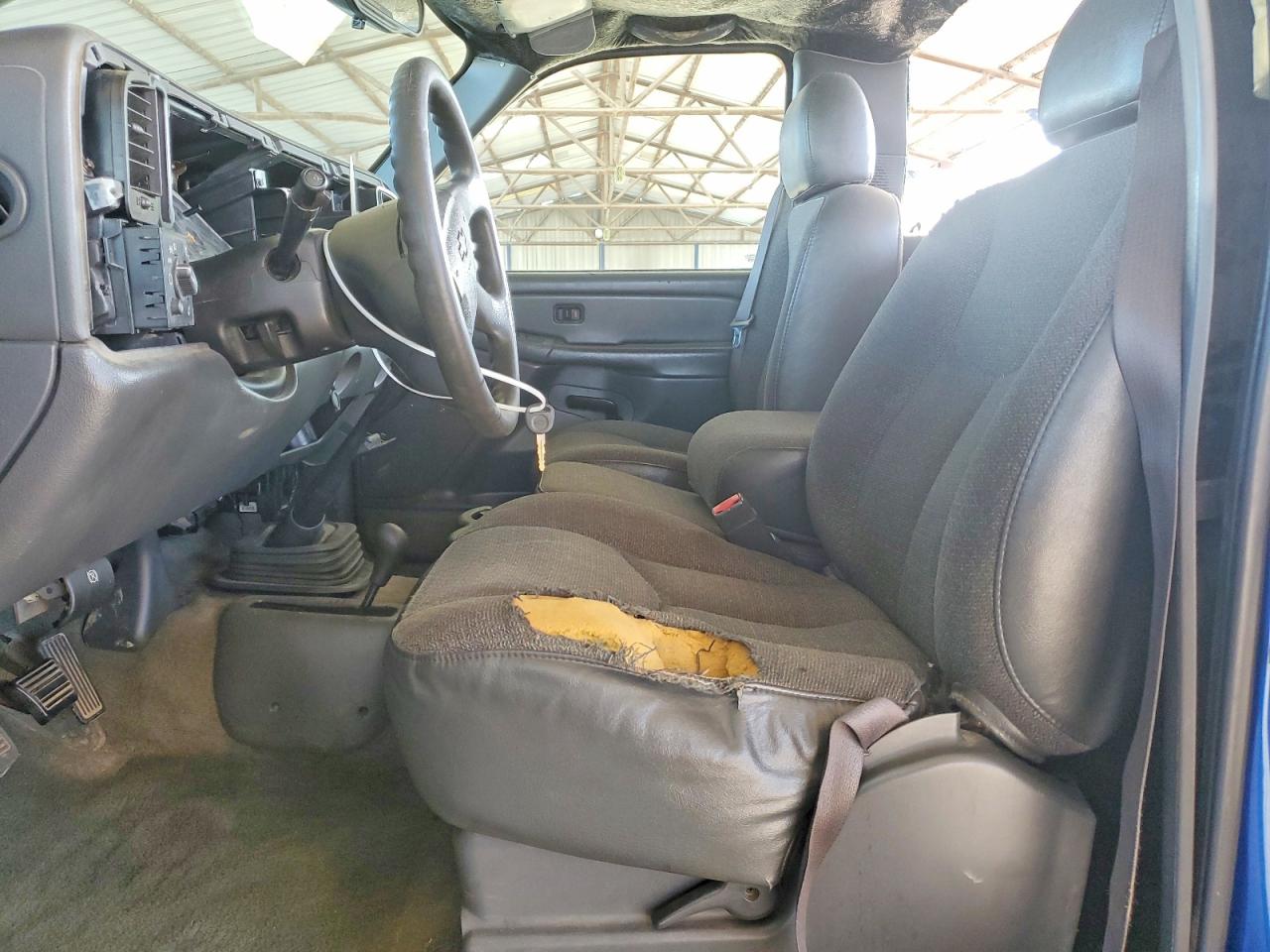 2004 CHEVROLET SILVERADO K1500 photo 7