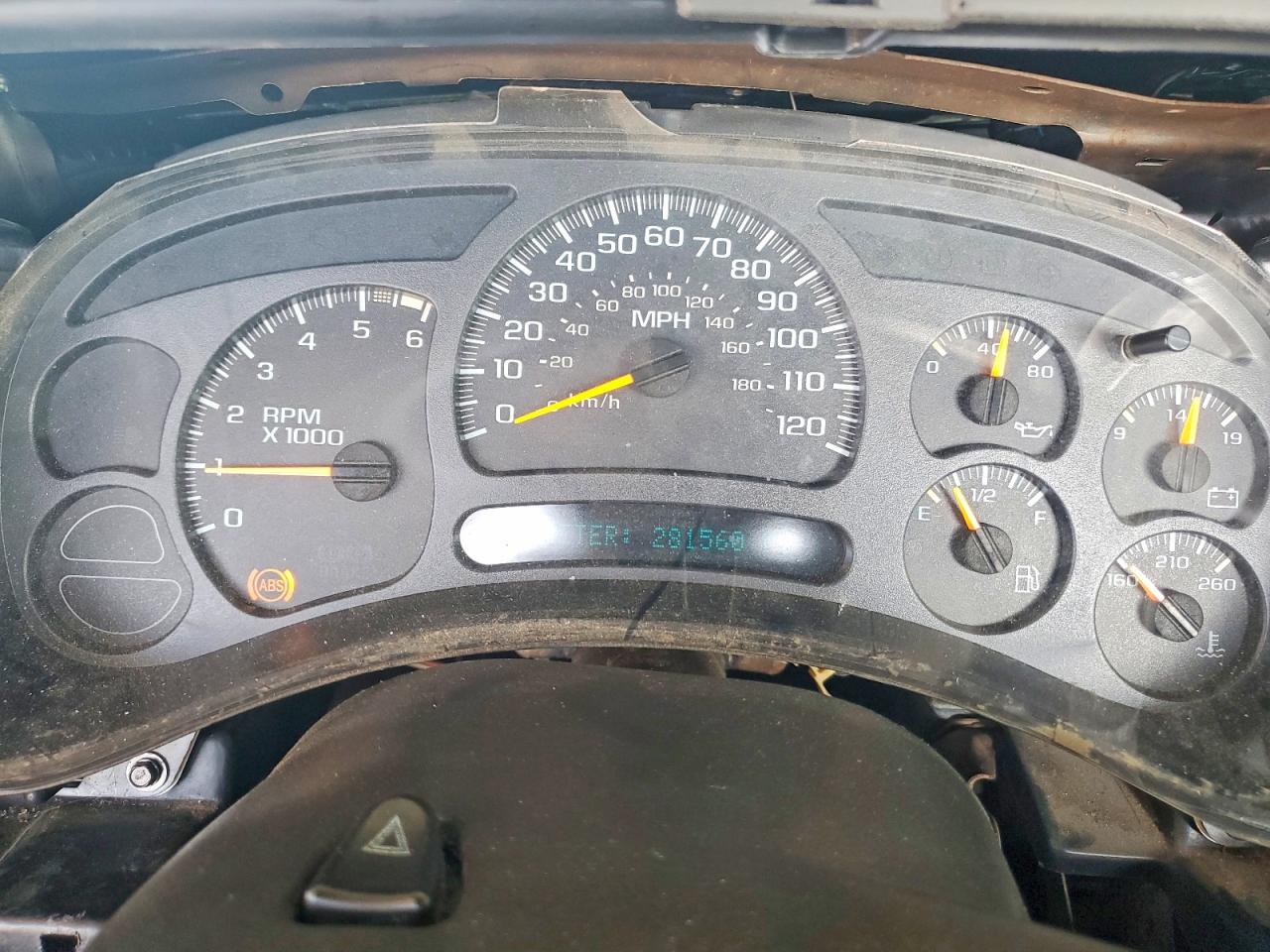 2004 CHEVROLET SILVERADO K1500 photo 9