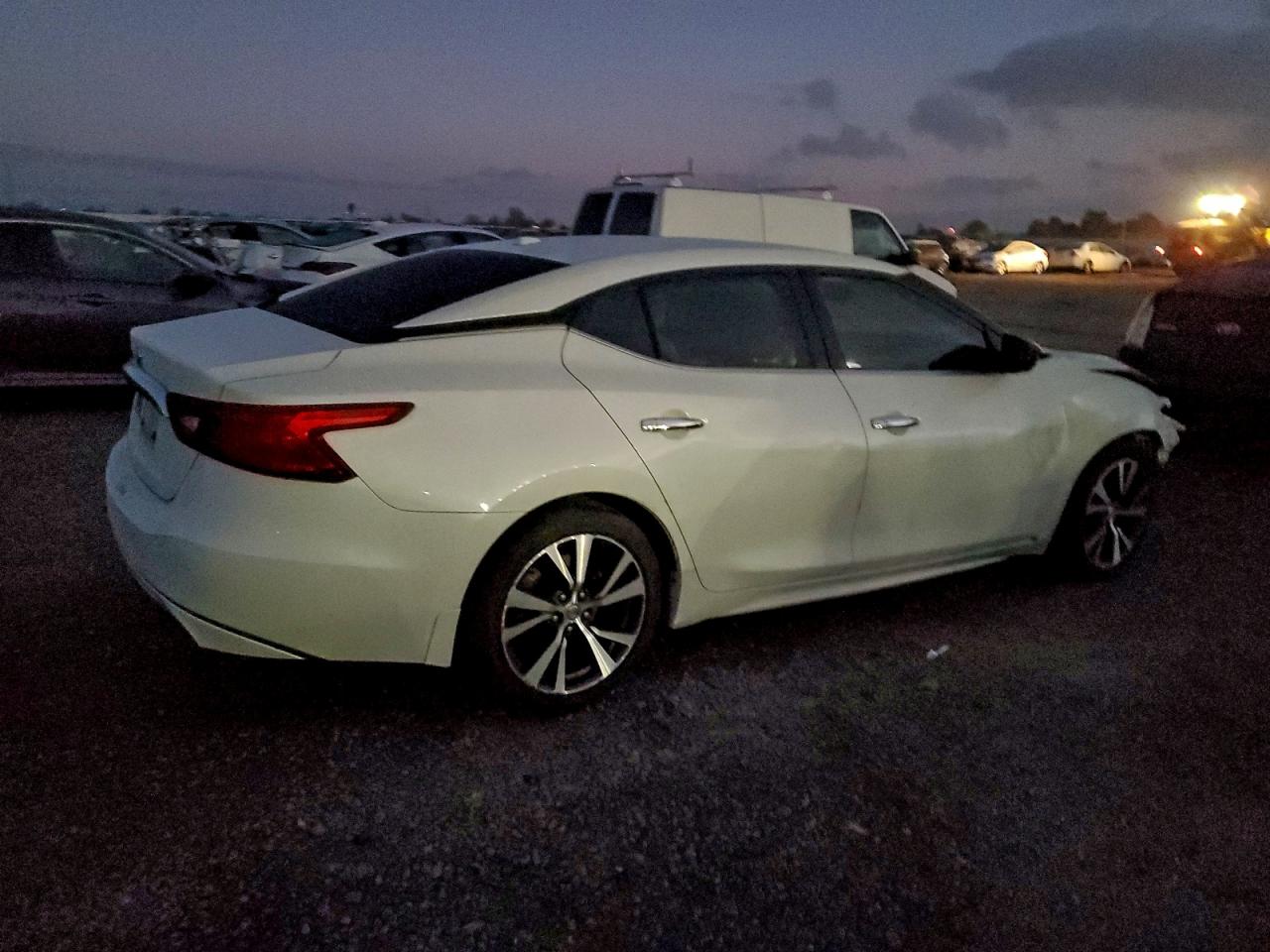 2017 NISSAN MAXIMA 3.5S photo 3