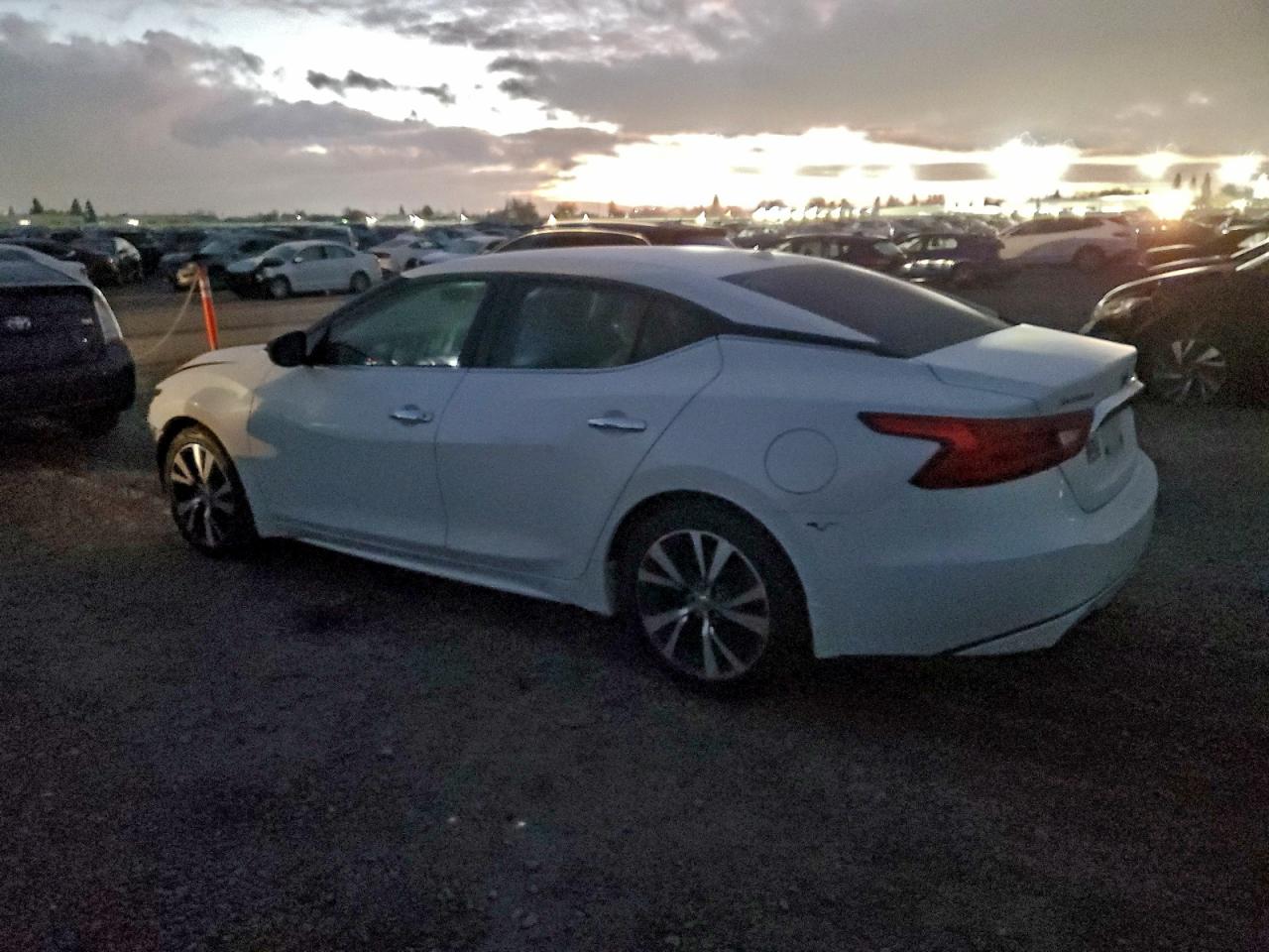2017 NISSAN MAXIMA 3.5S photo 2