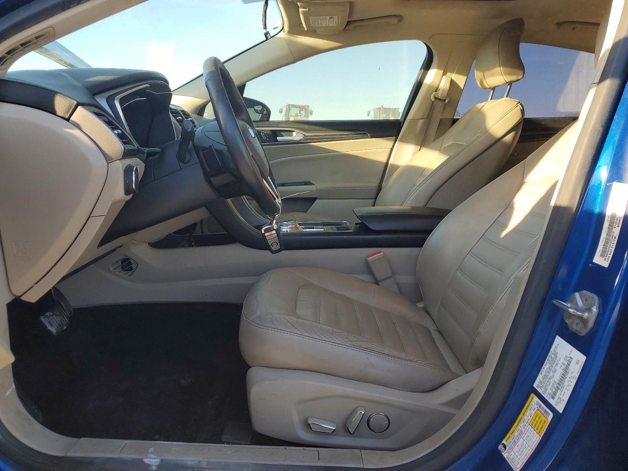 2017 FORD FUSION SE photo 7