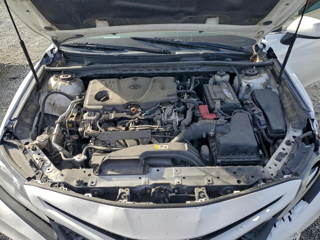 2018 TOYOTA CAMRY L photo 11