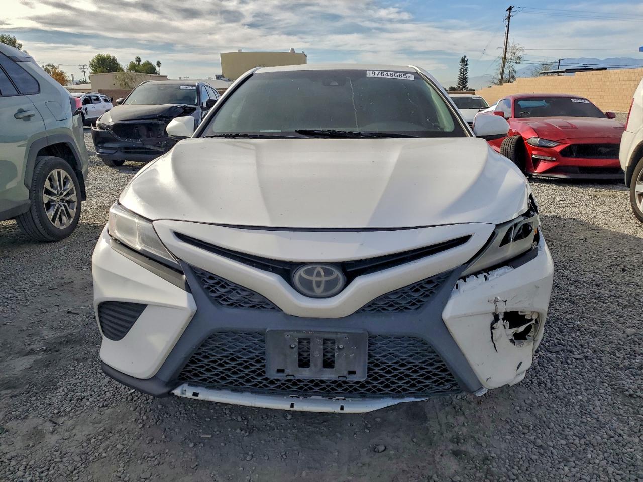 2018 TOYOTA CAMRY L photo 5