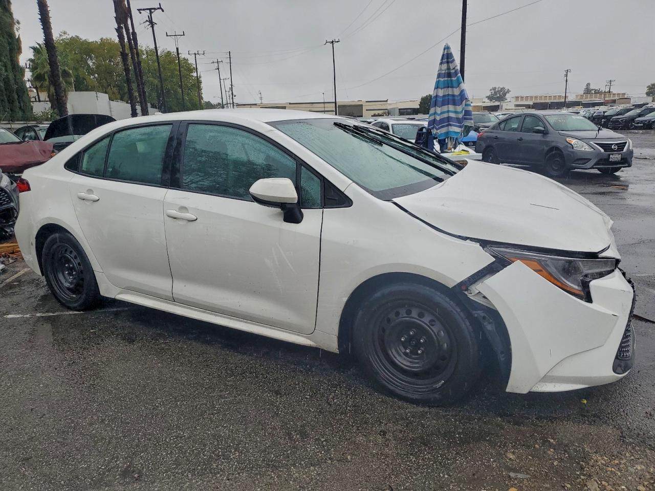 2021 TOYOTA COROLLA LE photo 4