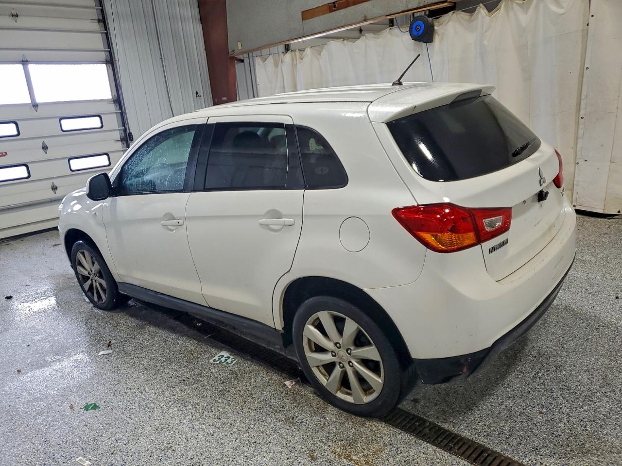 2014 MITSUBISHI OUTLANDER SPORT ES photo 2