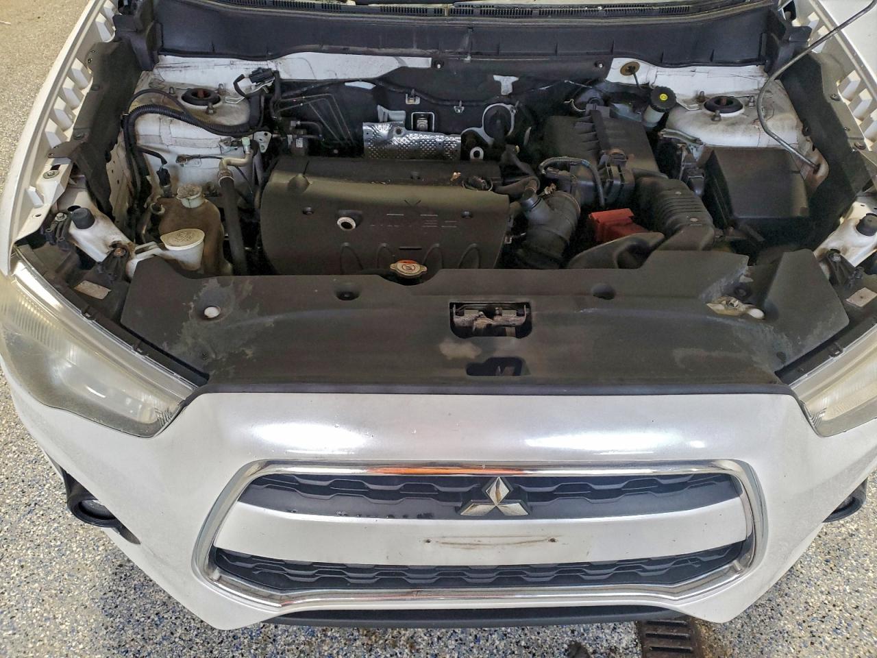 2014 MITSUBISHI OUTLANDER SPORT ES photo 12