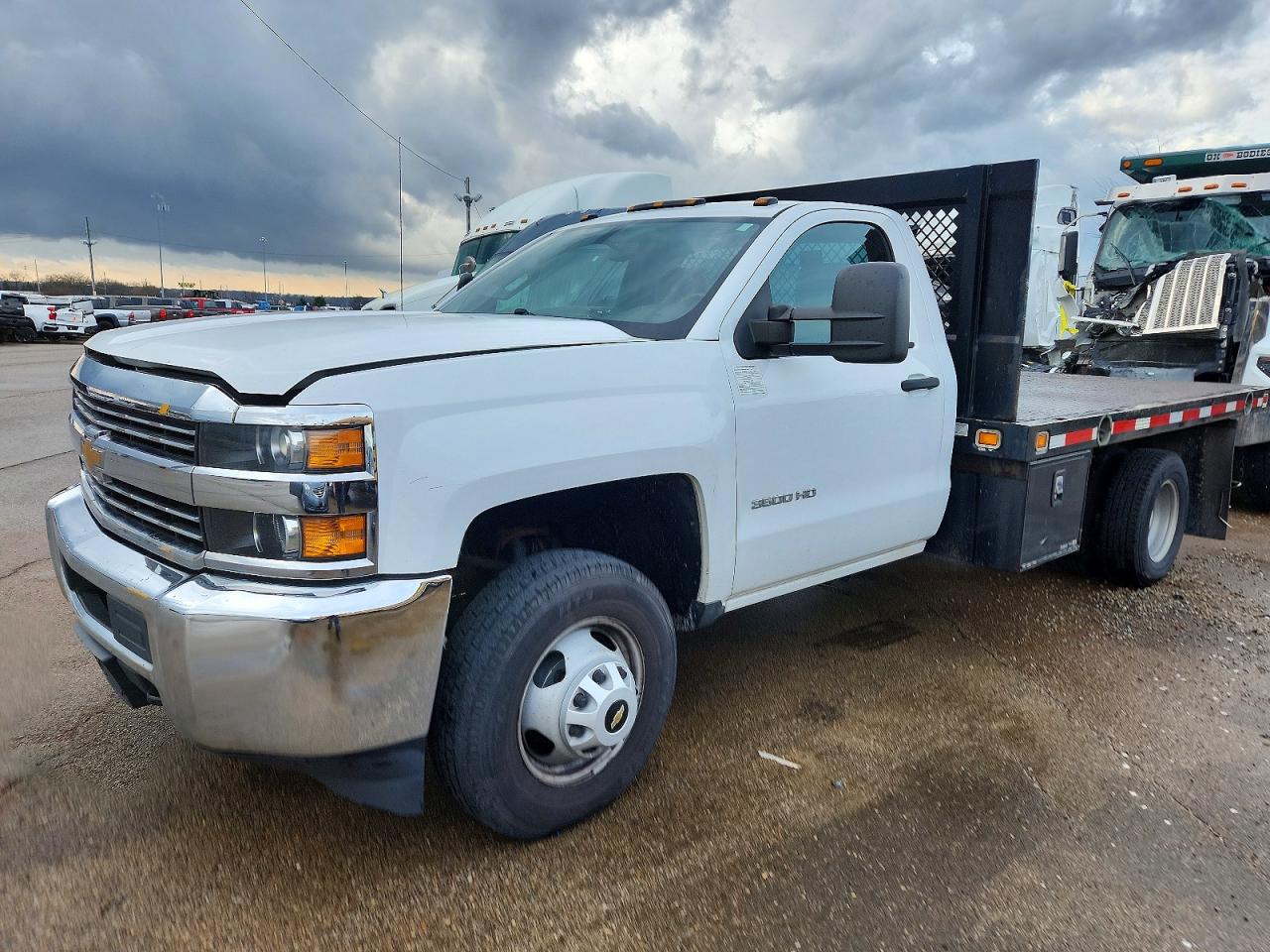 2017 CHEVROLET SILVERADO