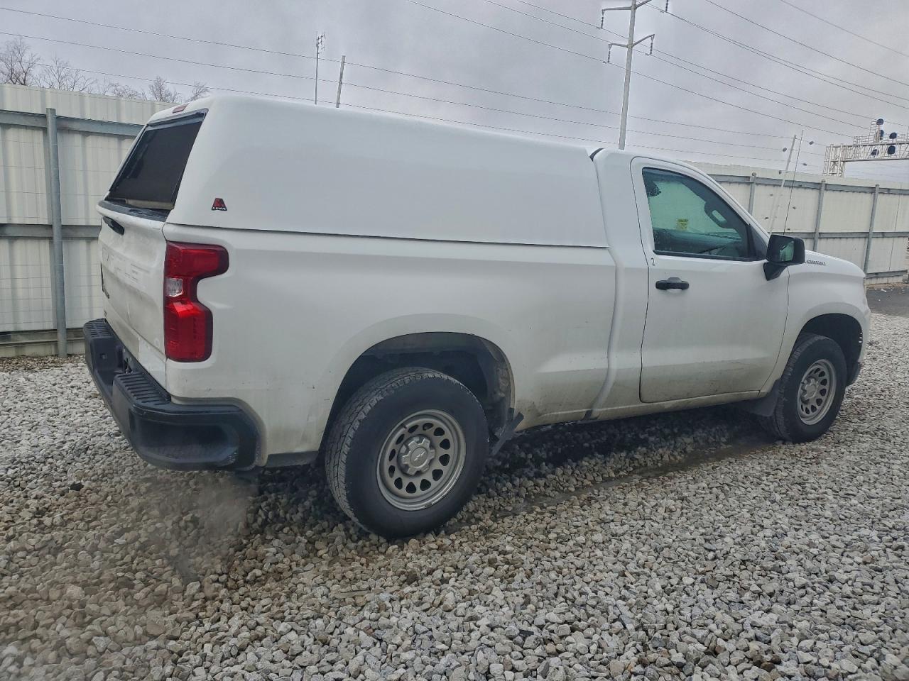 2023 CHEVROLET SILVERADO C1500 photo 3