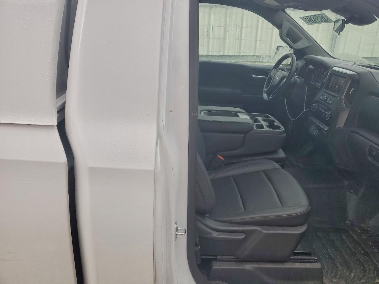 2023 CHEVROLET SILVERADO C1500 photo 10