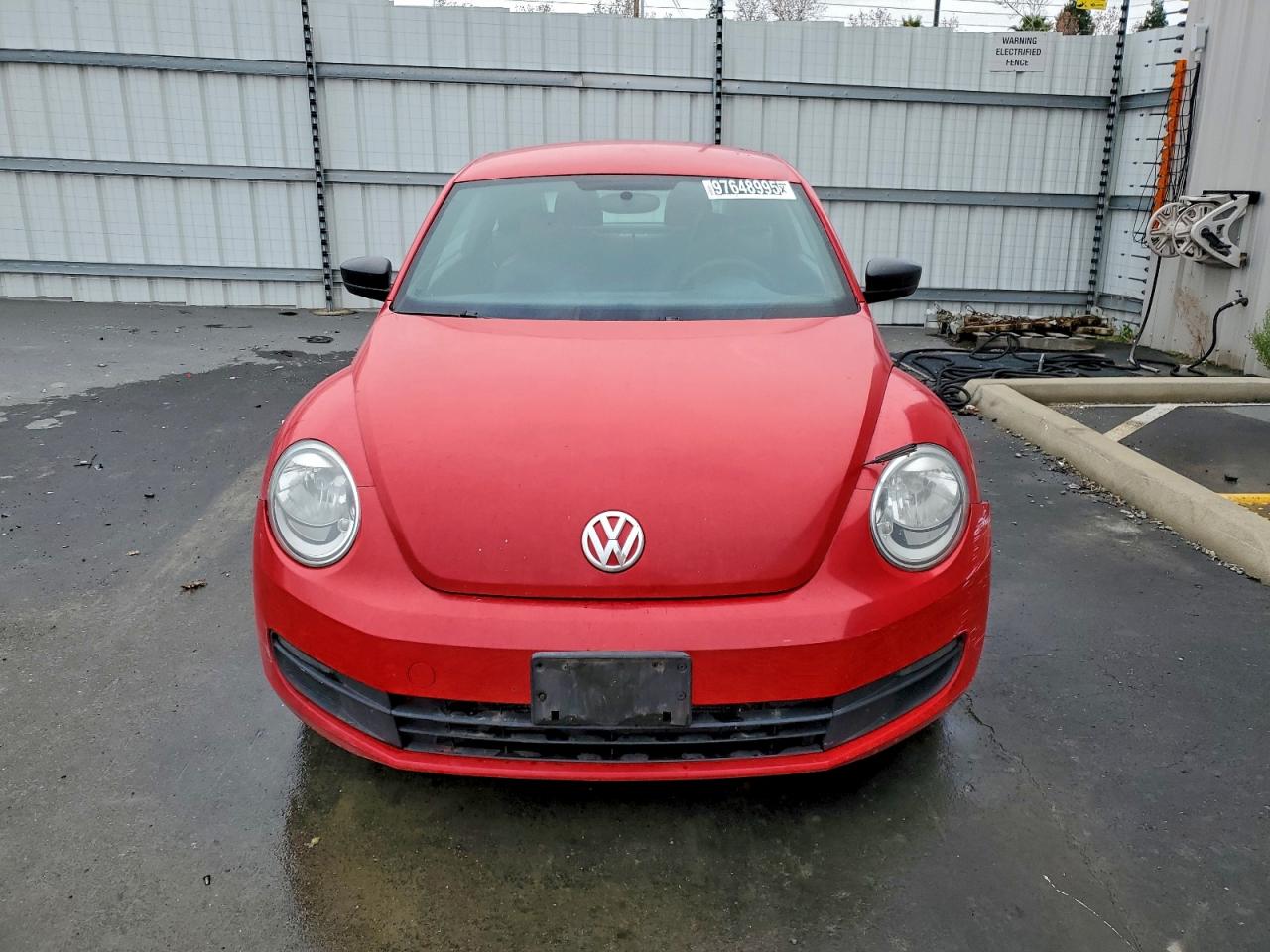 2013 VOLKSWAGEN BEETLE photo 5
