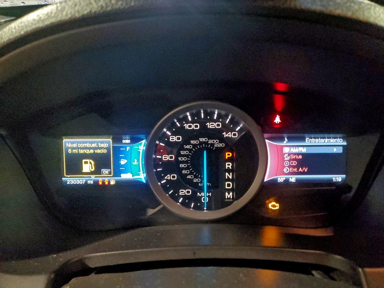 2011 FORD EXPLORER XLT photo 9