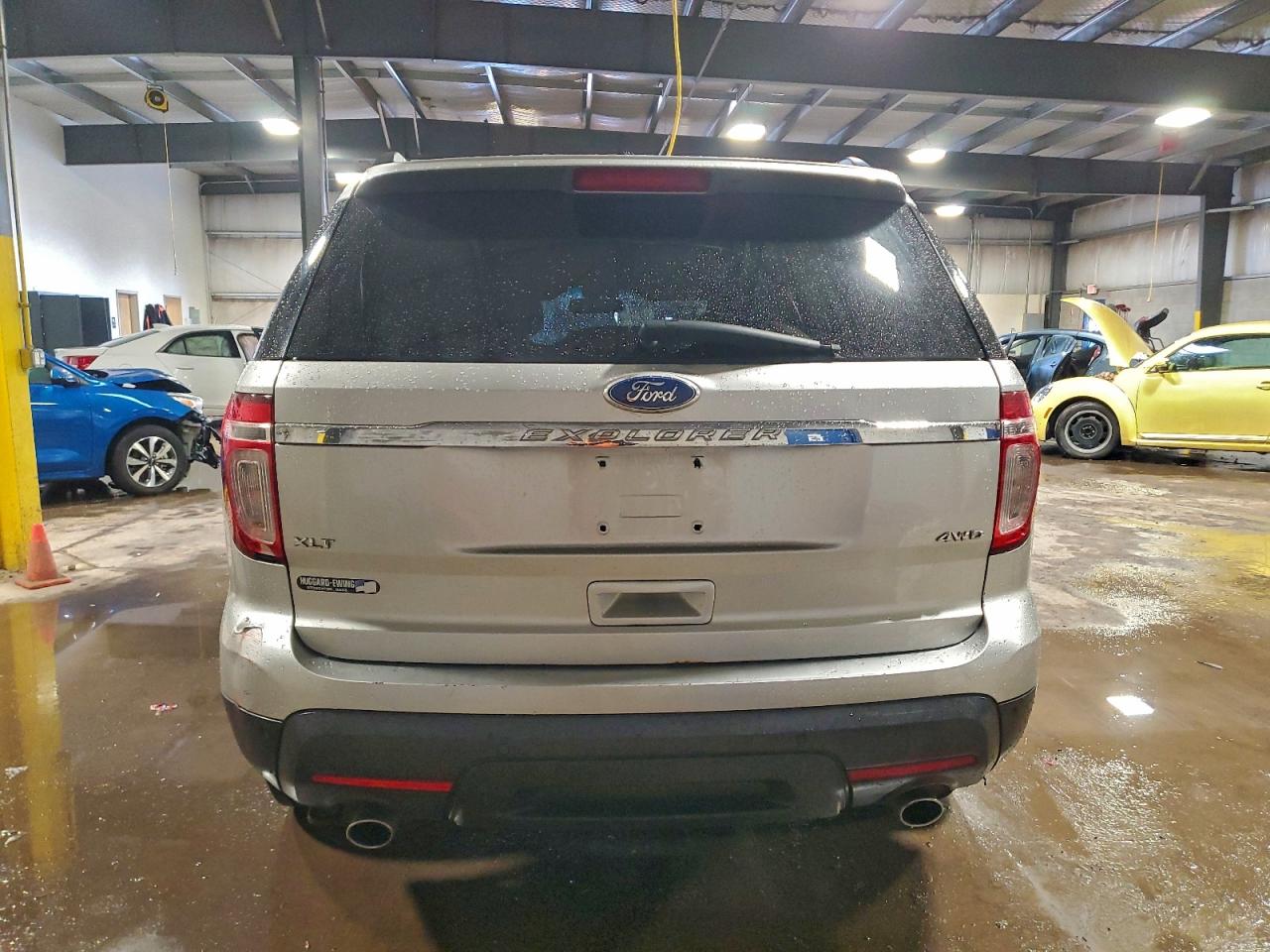 2011 FORD EXPLORER XLT photo 6