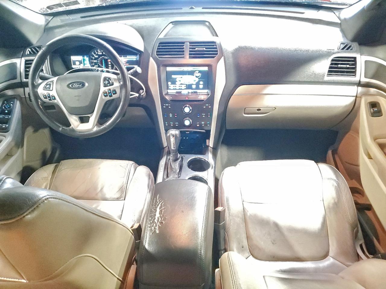 2011 FORD EXPLORER XLT photo 8