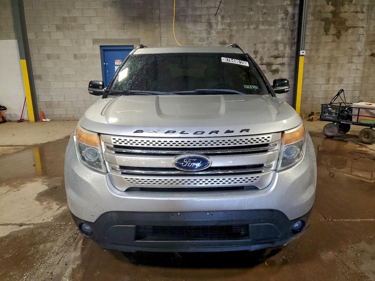 2011 FORD EXPLORER XLT photo 5