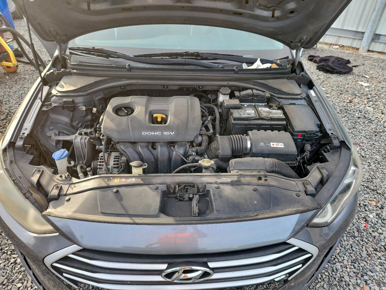 2017 HYUNDAI ELANTRA SE photo 11