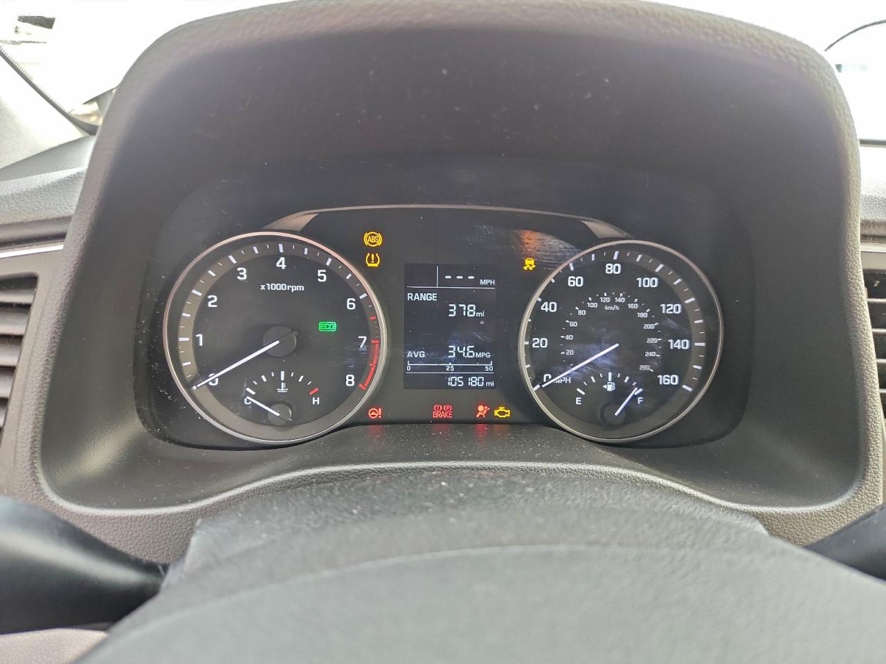 2017 HYUNDAI ELANTRA SE photo 9