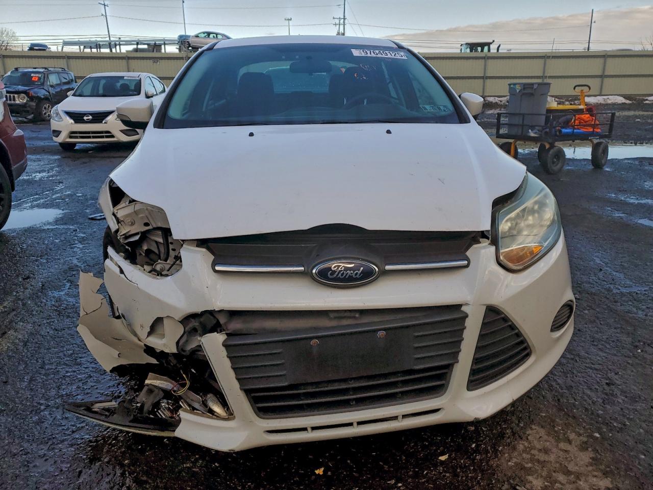 2013 FORD FOCUS SE photo 5
