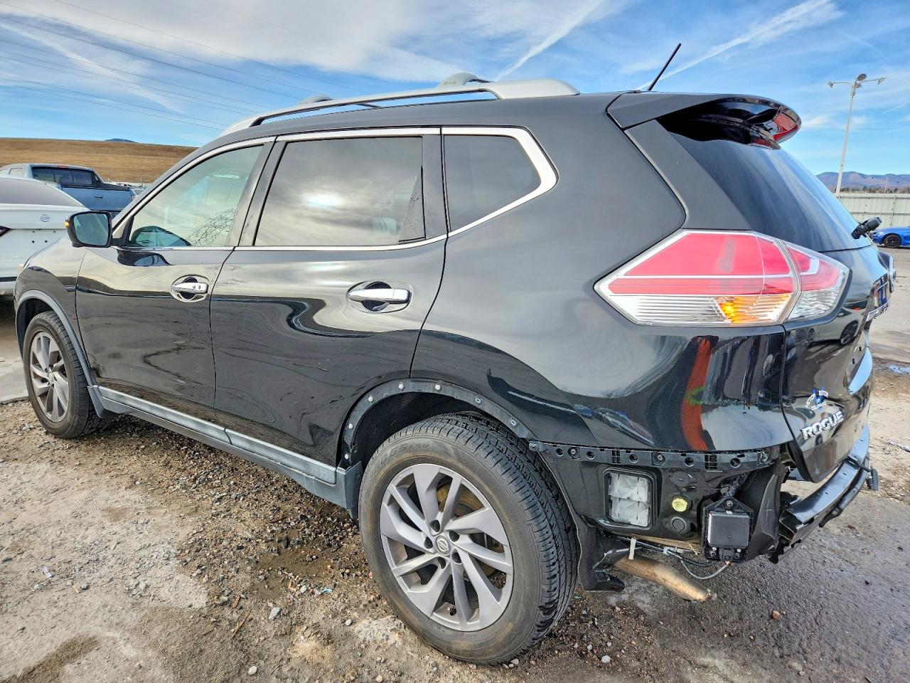 2016 NISSAN ROGUE S photo 2