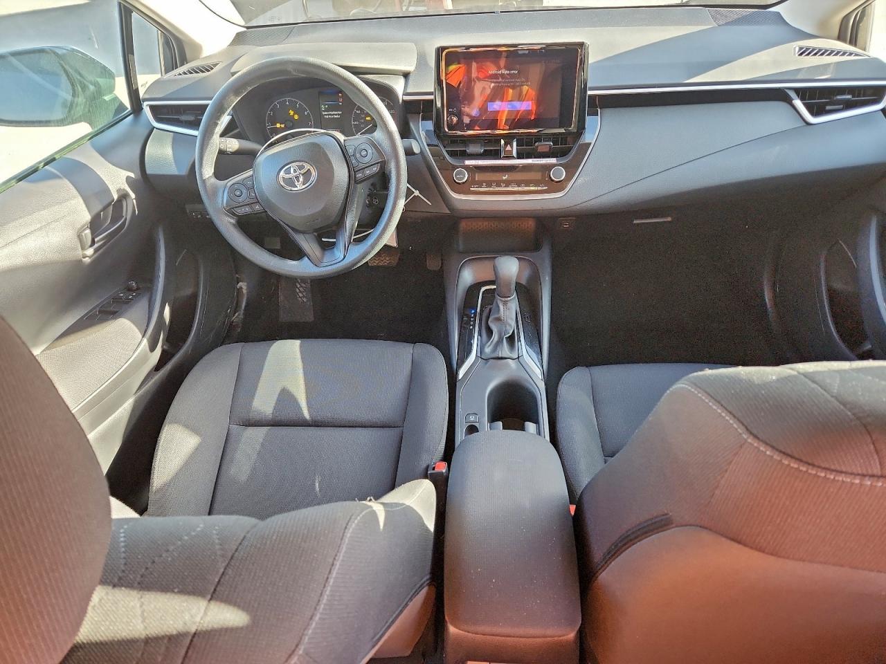 2025 TOYOTA COROLLA LE photo 8