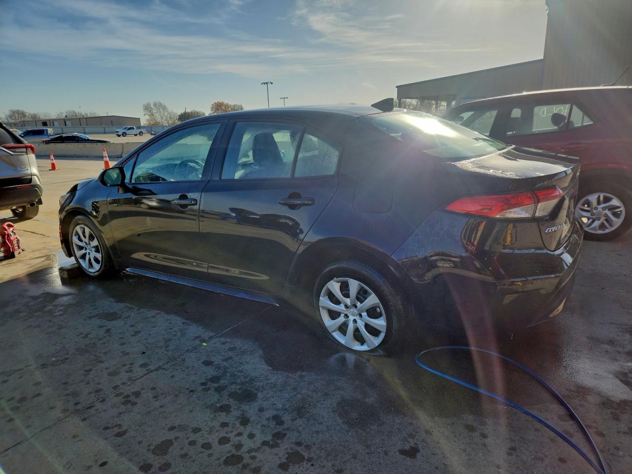 2025 TOYOTA COROLLA LE photo 2