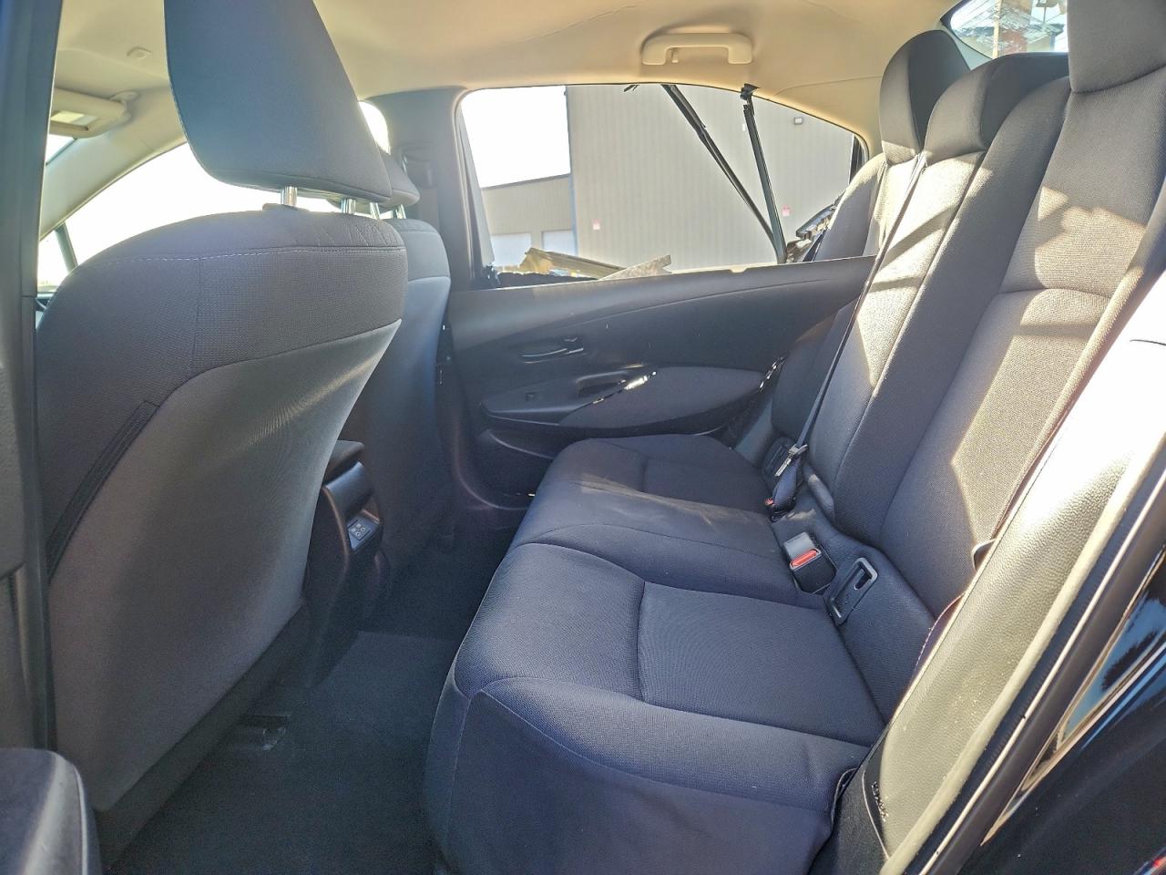2025 TOYOTA COROLLA LE photo 10