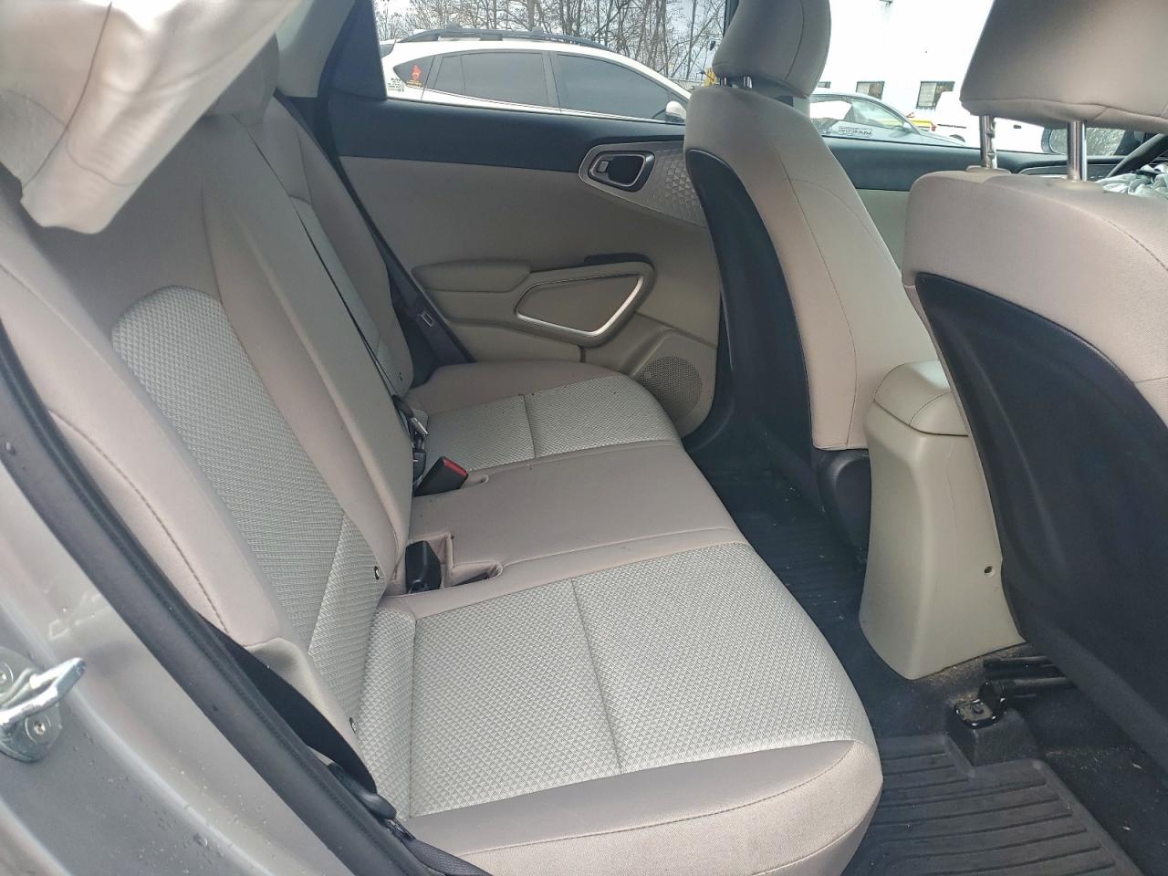 2022 KIA SOUL LX photo 10