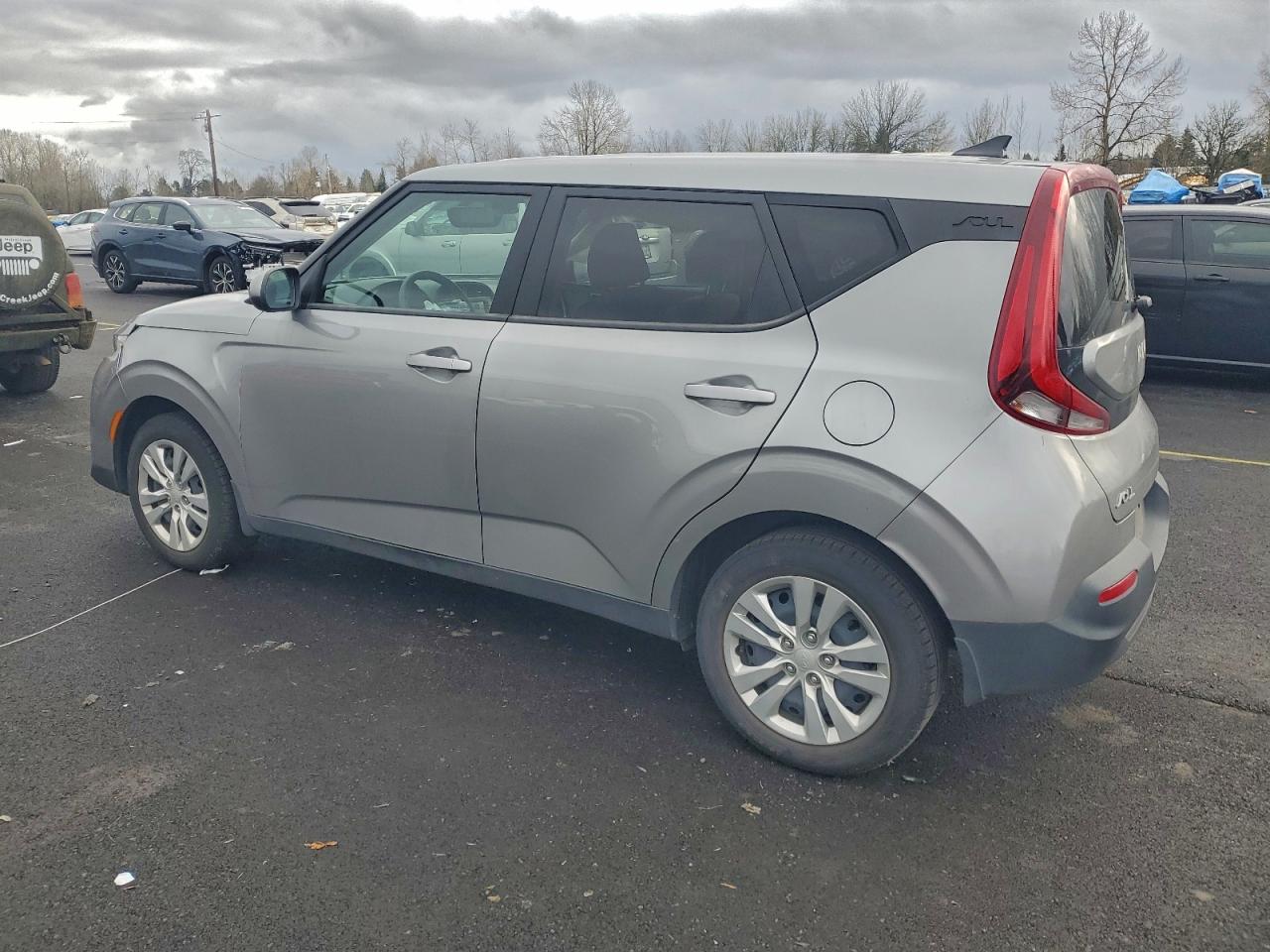 2022 KIA SOUL LX photo 2