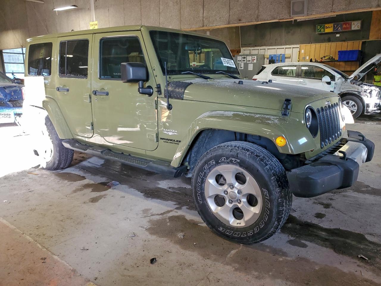 2013 JEEP WRANGLER UNLIMITED SAHARA photo 4