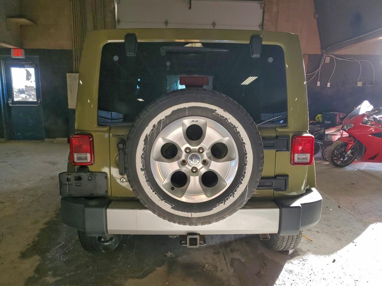 2013 JEEP WRANGLER UNLIMITED SAHARA photo 6