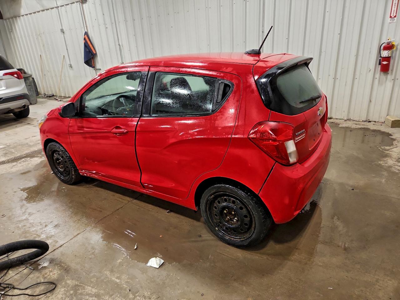2017 CHEVROLET SPARK 1LT photo 2