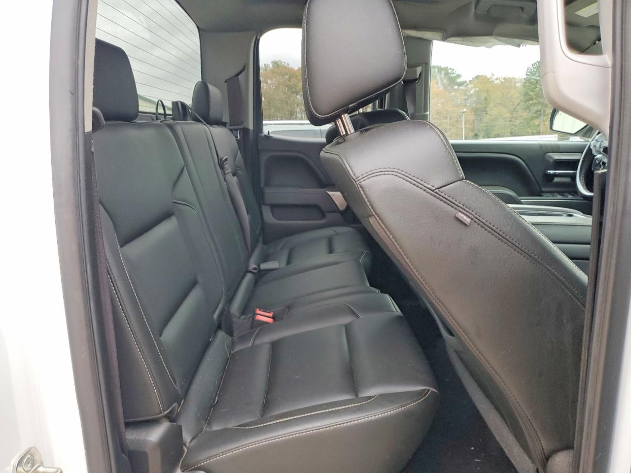 2017 CHEVROLET SILVERADO K1500 LT photo 10
