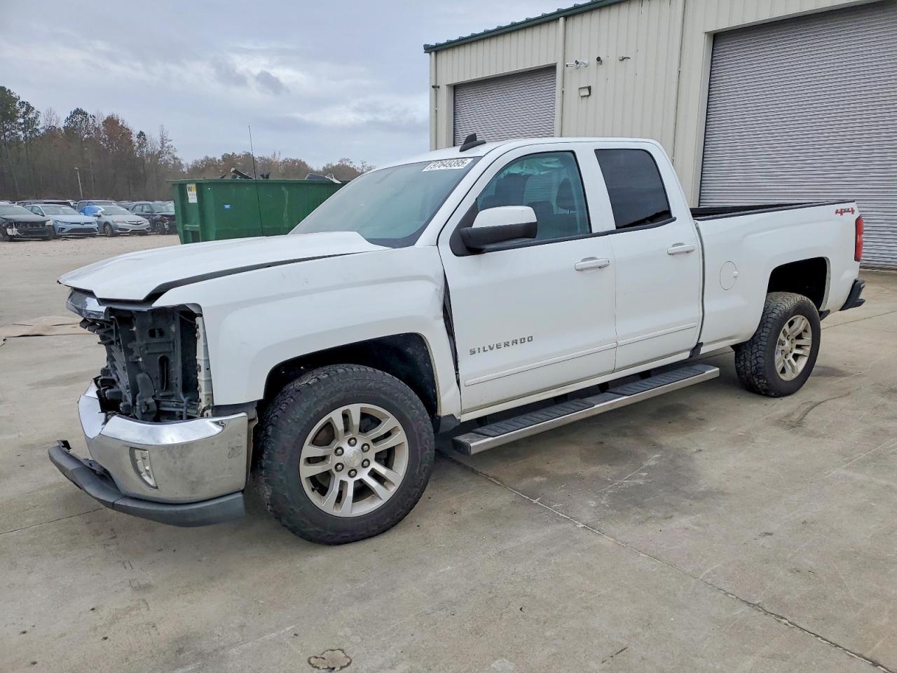 2017 CHEVROLET SILVERADO
