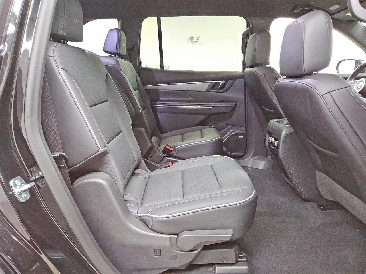 2025 BUICK ENCLAVE SPORT TOURING photo 11
