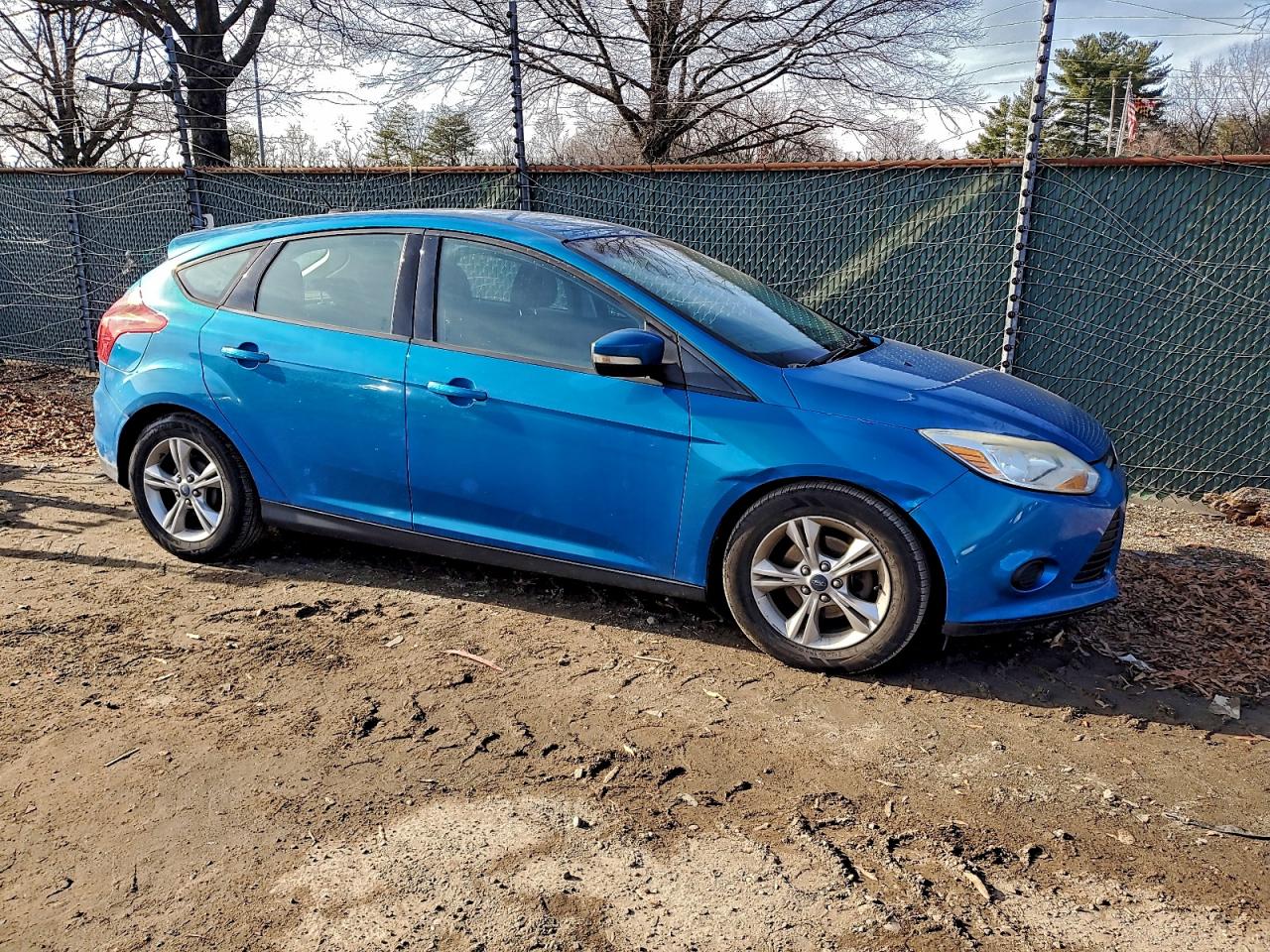 2013 FORD FOCUS SE photo 4