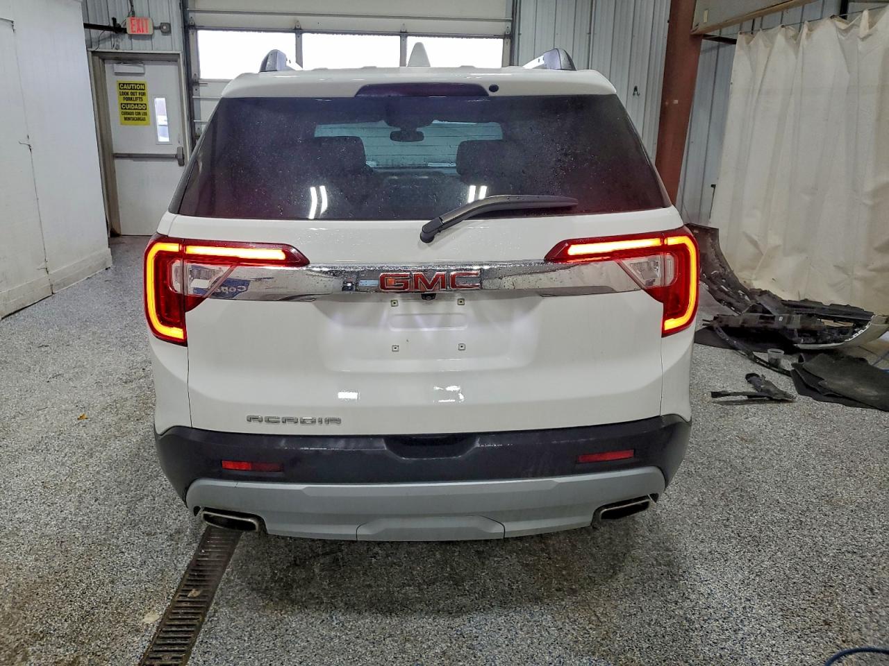 2023 GMC ACADIA SLT photo 6