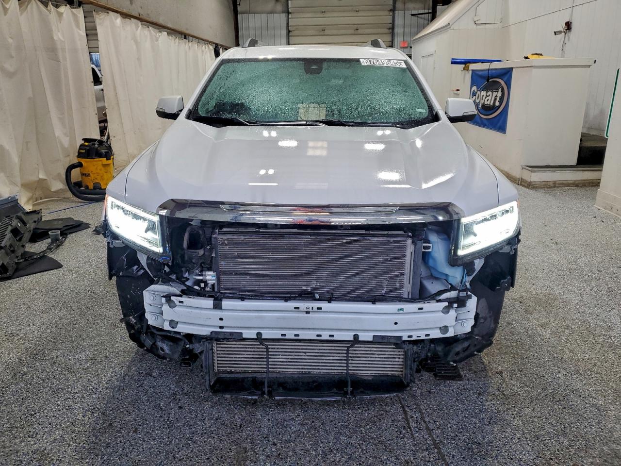 2023 GMC ACADIA SLT photo 5