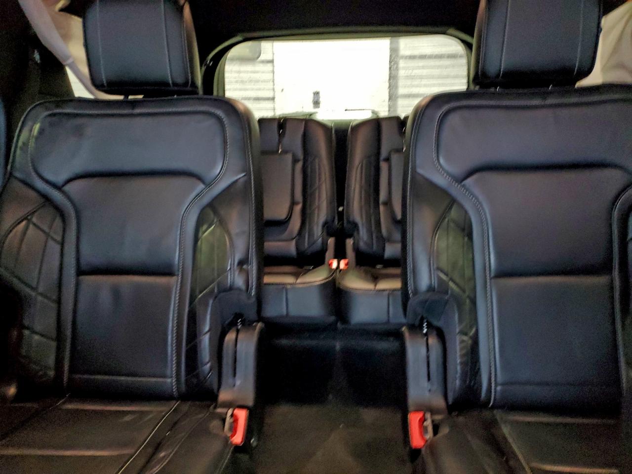 2018 FORD EXPLORER PLATINUM photo 10
