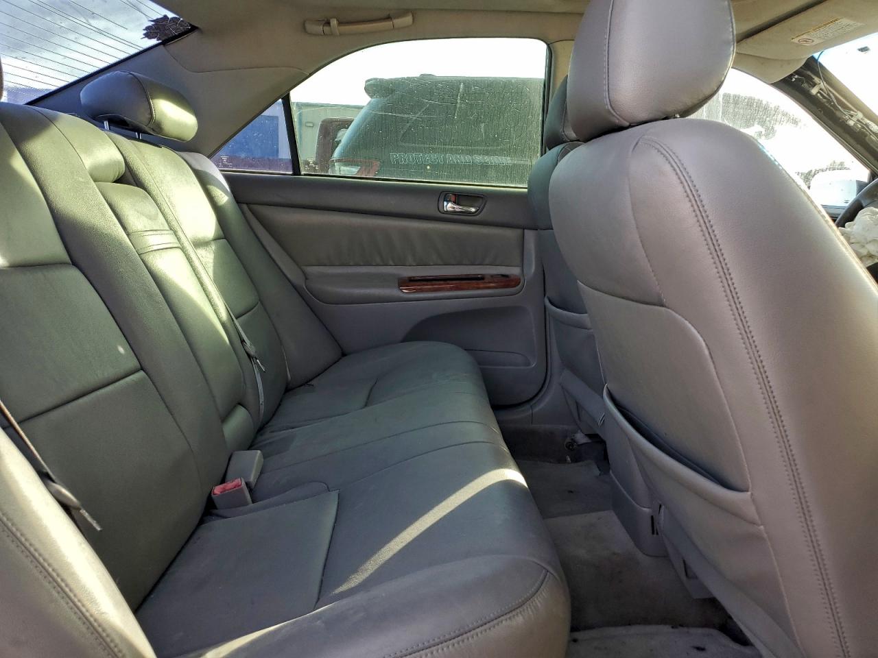 2003 TOYOTA CAMRY LE photo 10