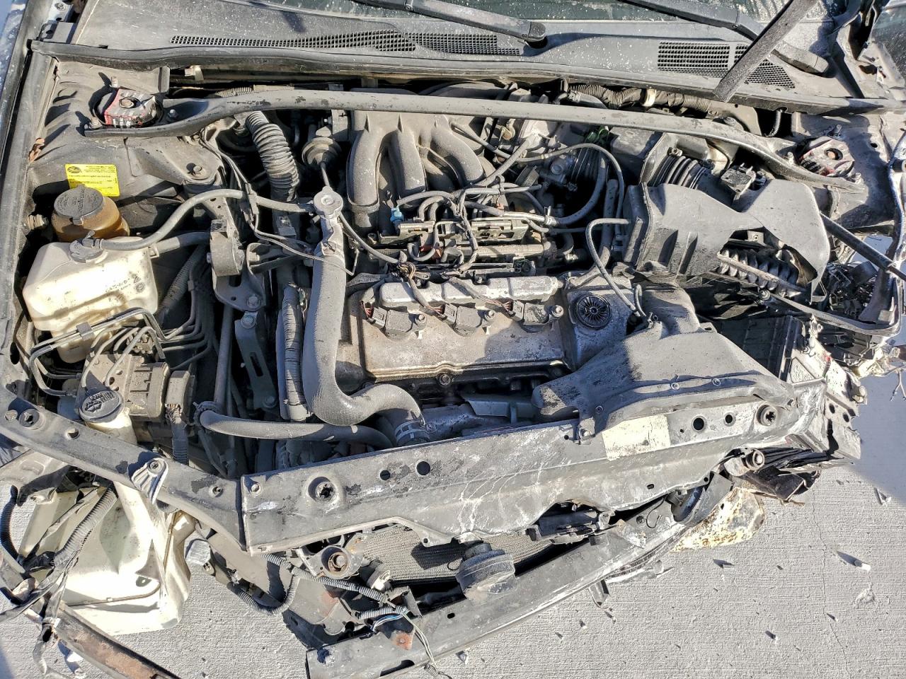 2003 TOYOTA CAMRY LE photo 11