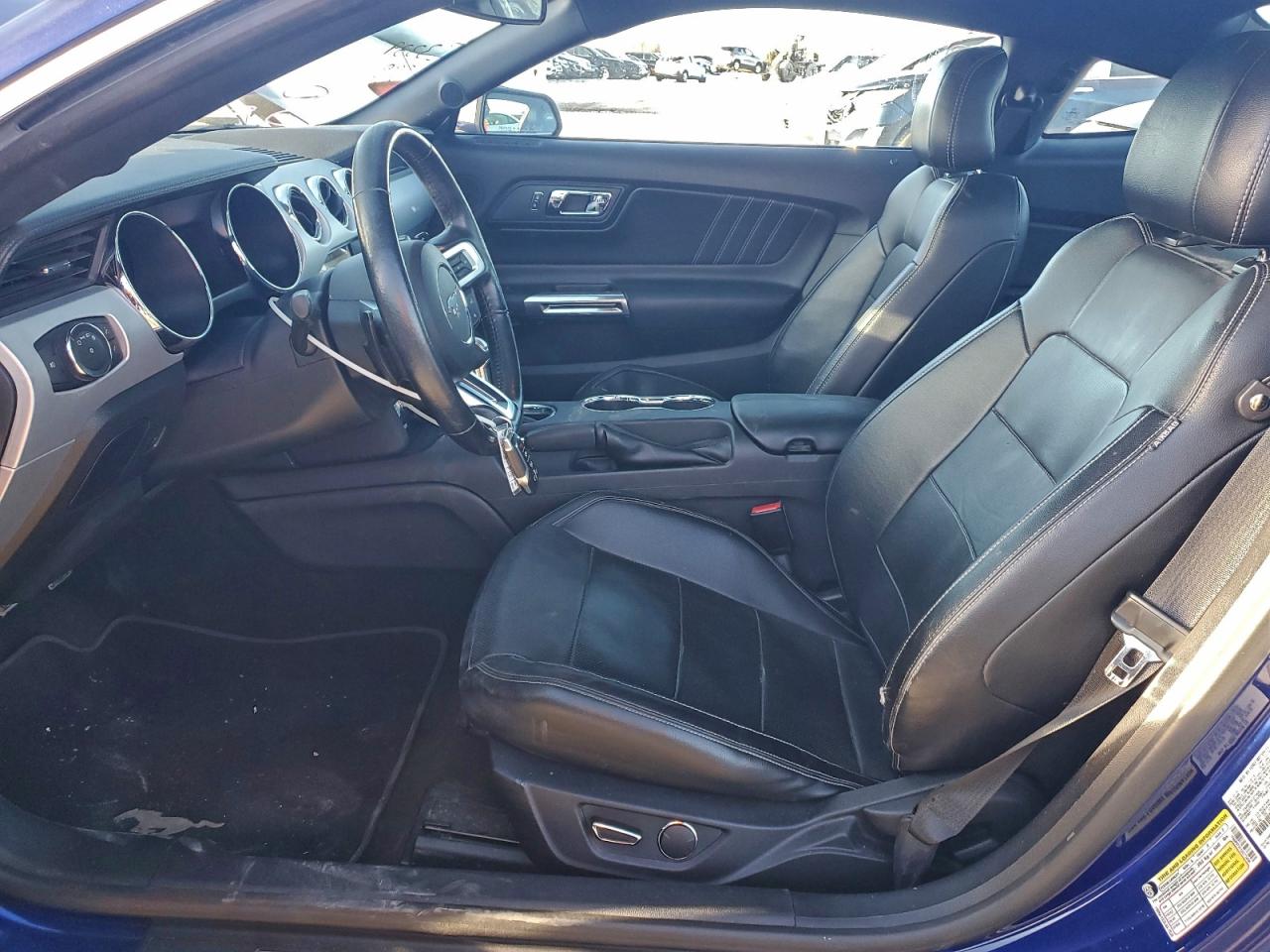 2016 FORD MUSTANG photo 13
