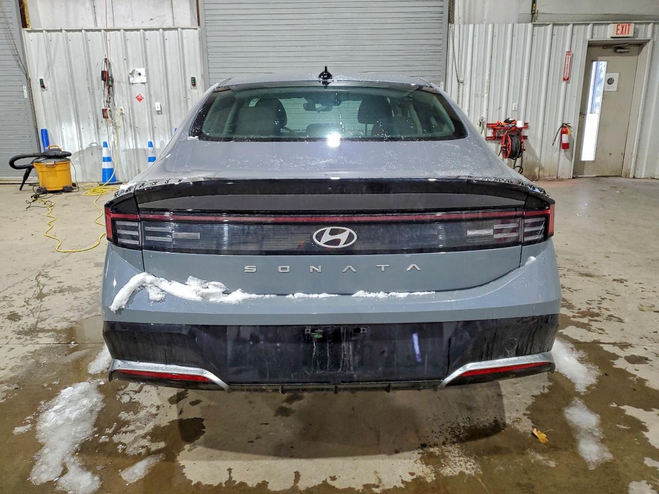 2025 HYUNDAI SONATA SEL photo 6