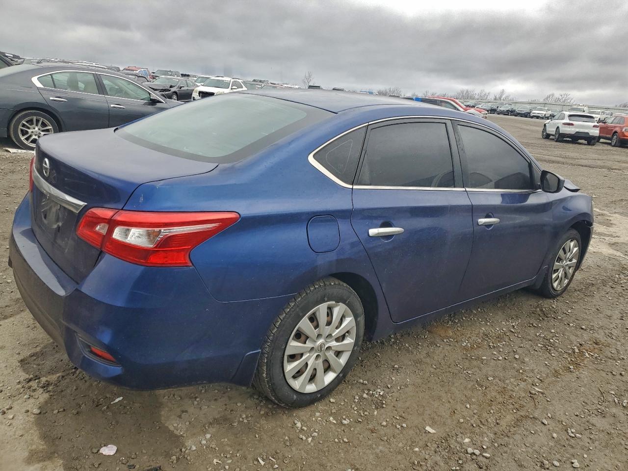 2019 NISSAN SENTRA S photo 5