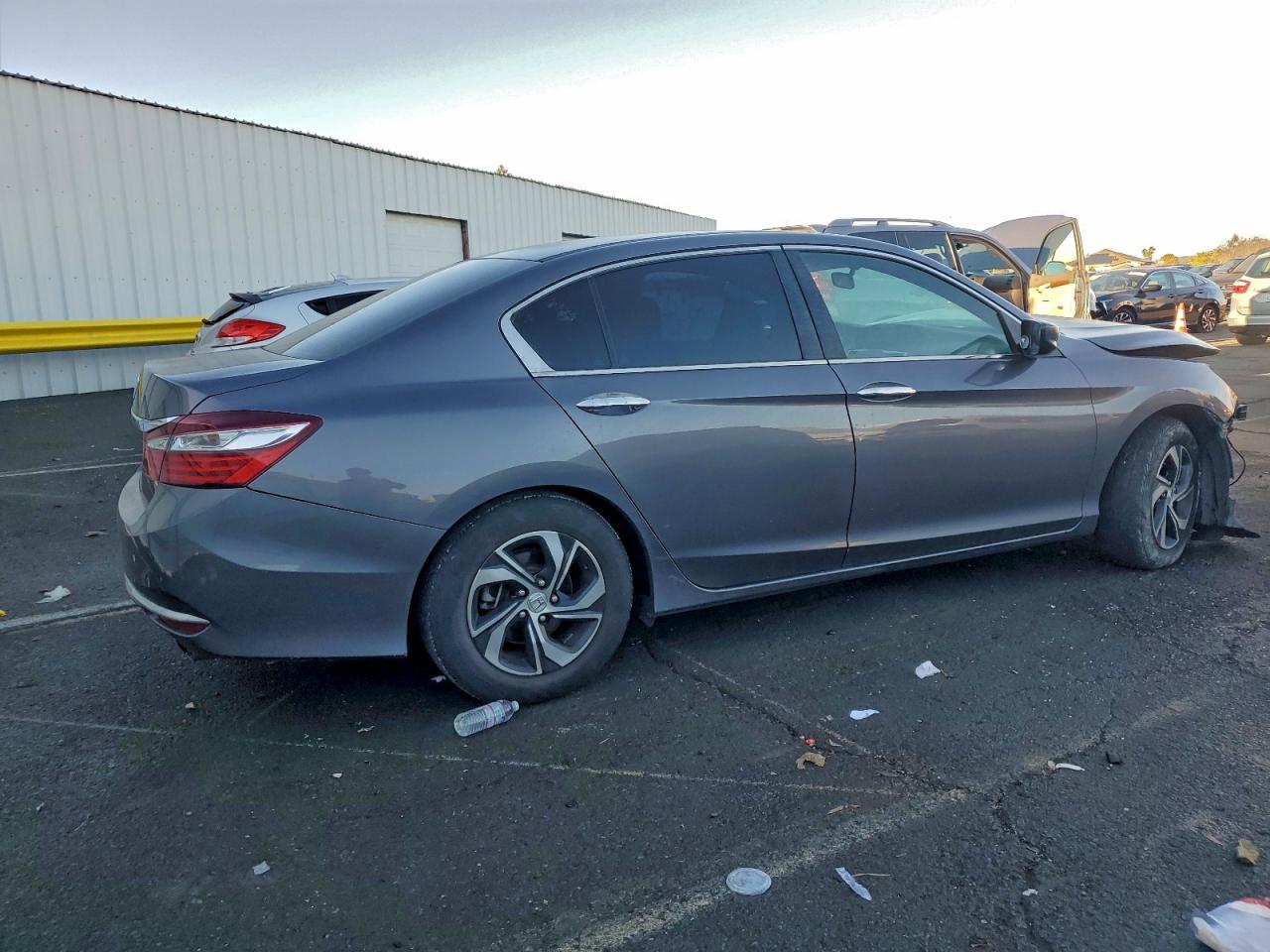2017 HONDA ACCORD LX photo 3