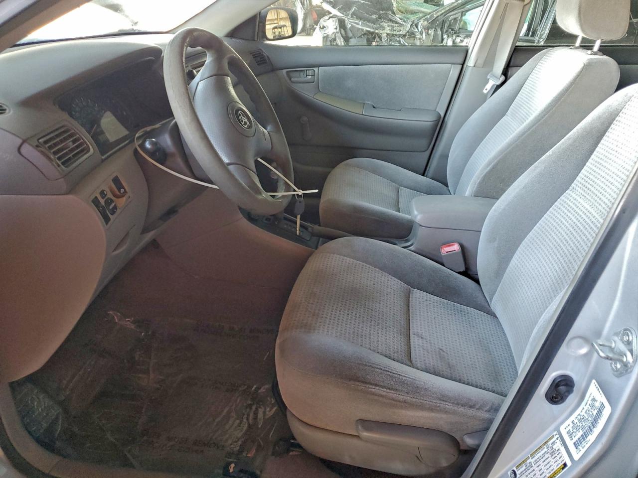 2006 TOYOTA COROLLA CE photo 7