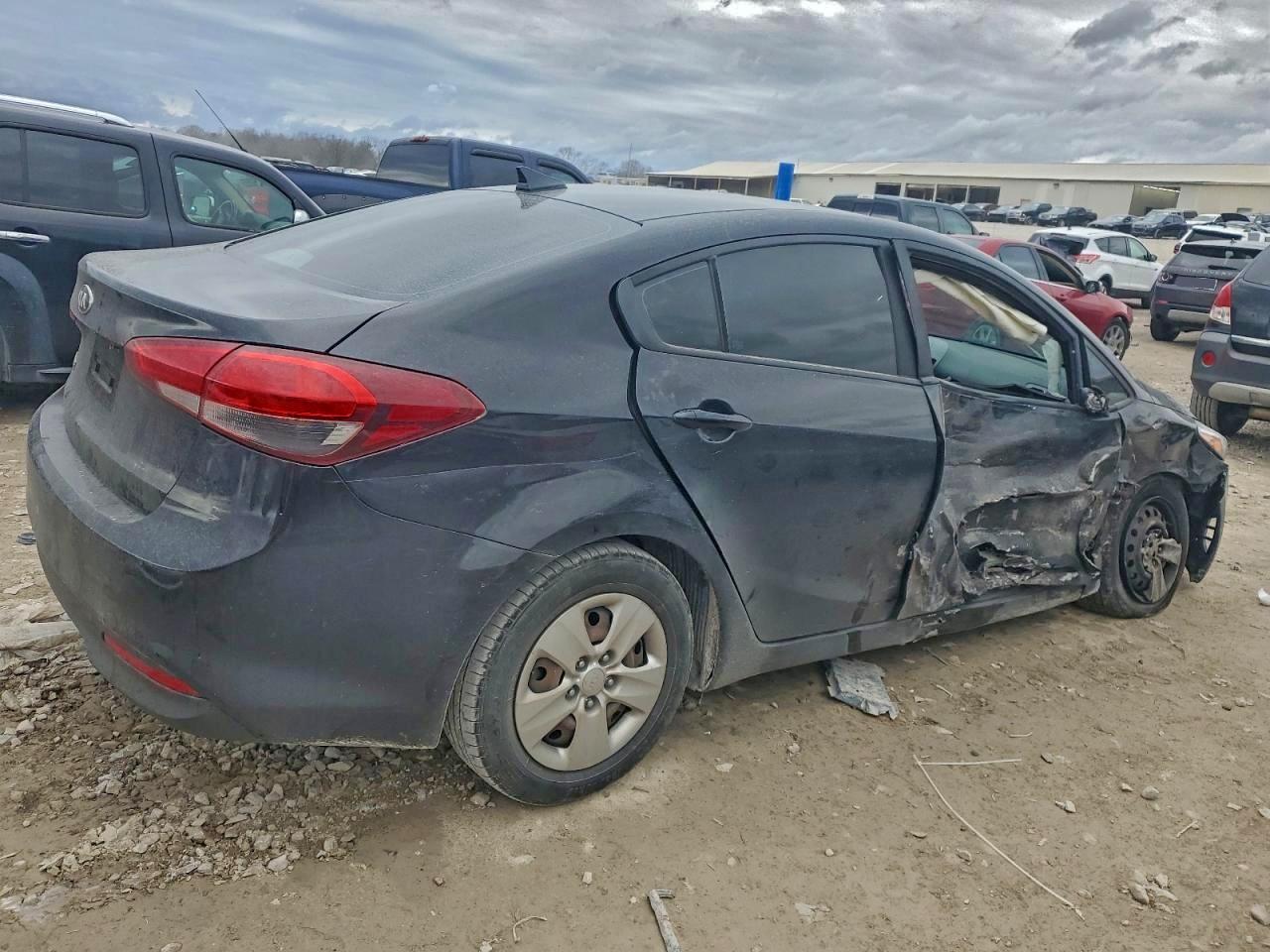 2018 KIA FORTE LX photo 5
