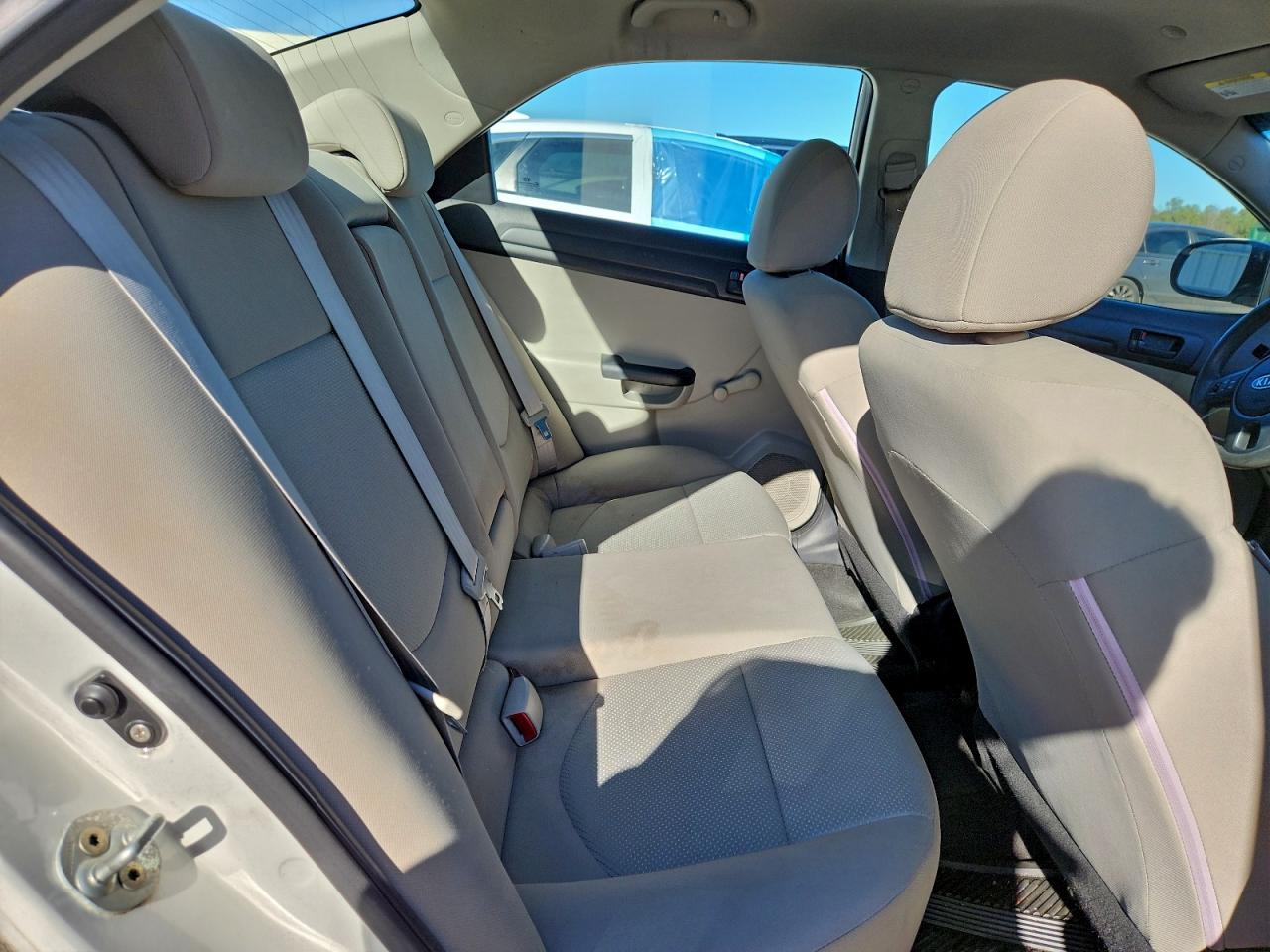2012 KIA FORTE LX photo 10