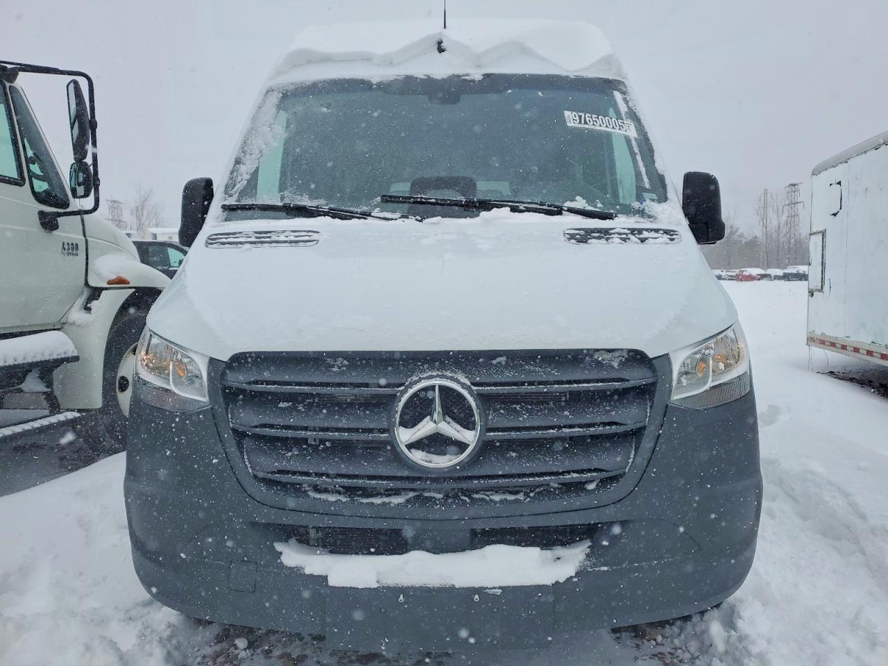 2025 MERCEDES-BENZ SPRINTER 2500 photo 5