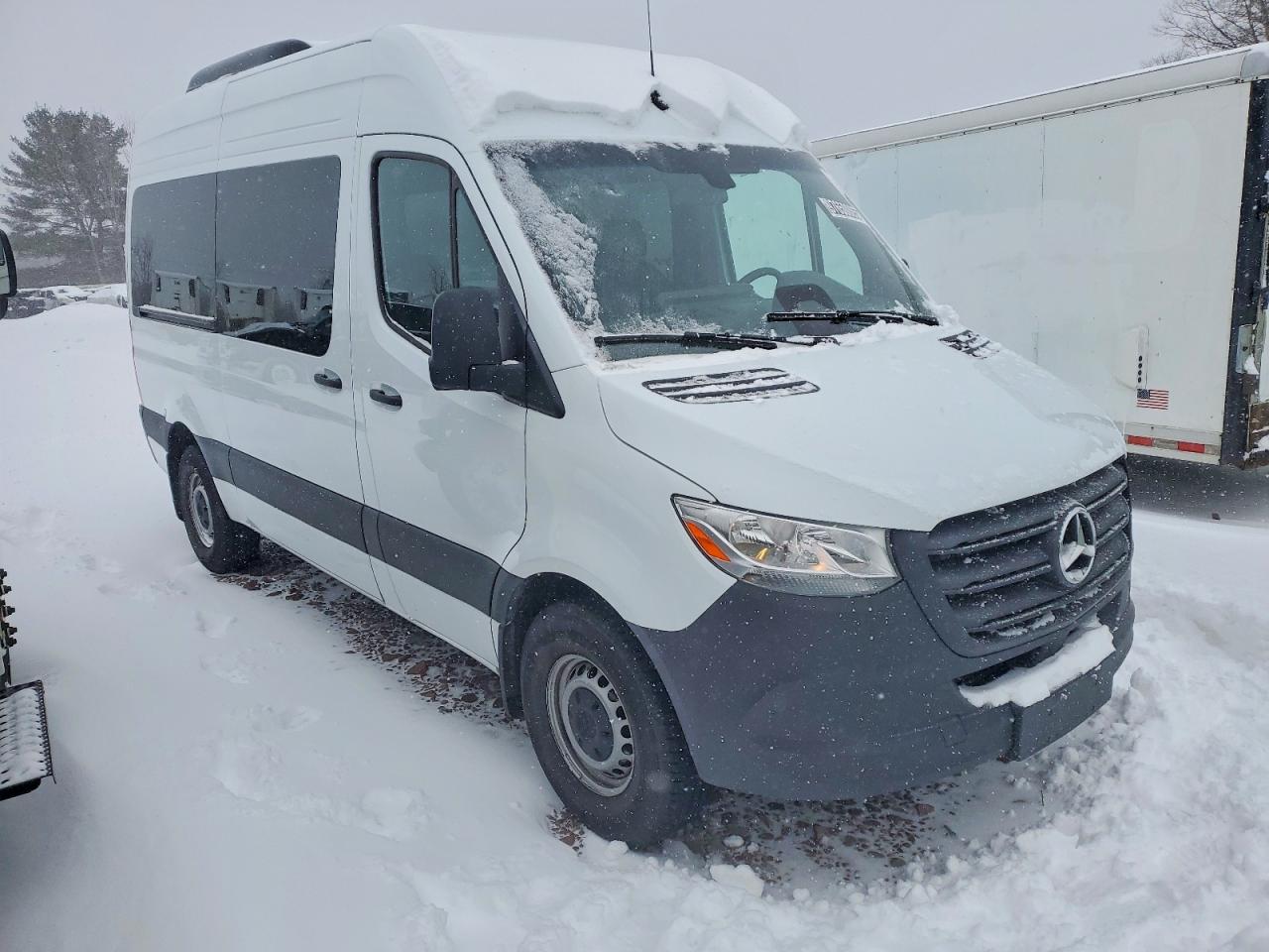 2025 MERCEDES-BENZ SPRINTER 2500 photo 4