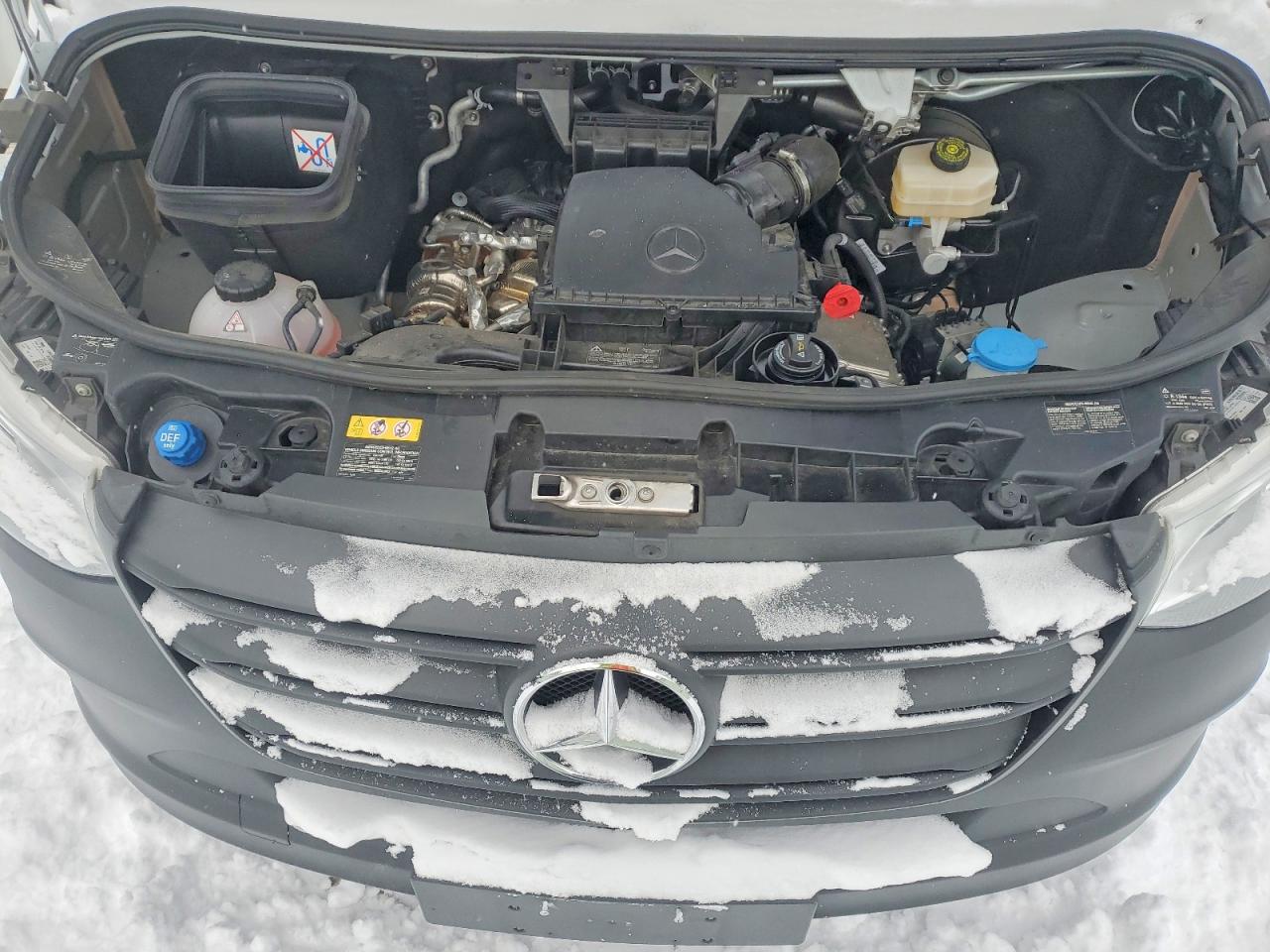 2025 MERCEDES-BENZ SPRINTER 2500 photo 12