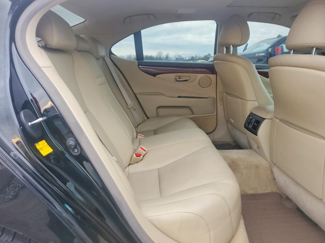 2008 LEXUS LS 460 photo 10